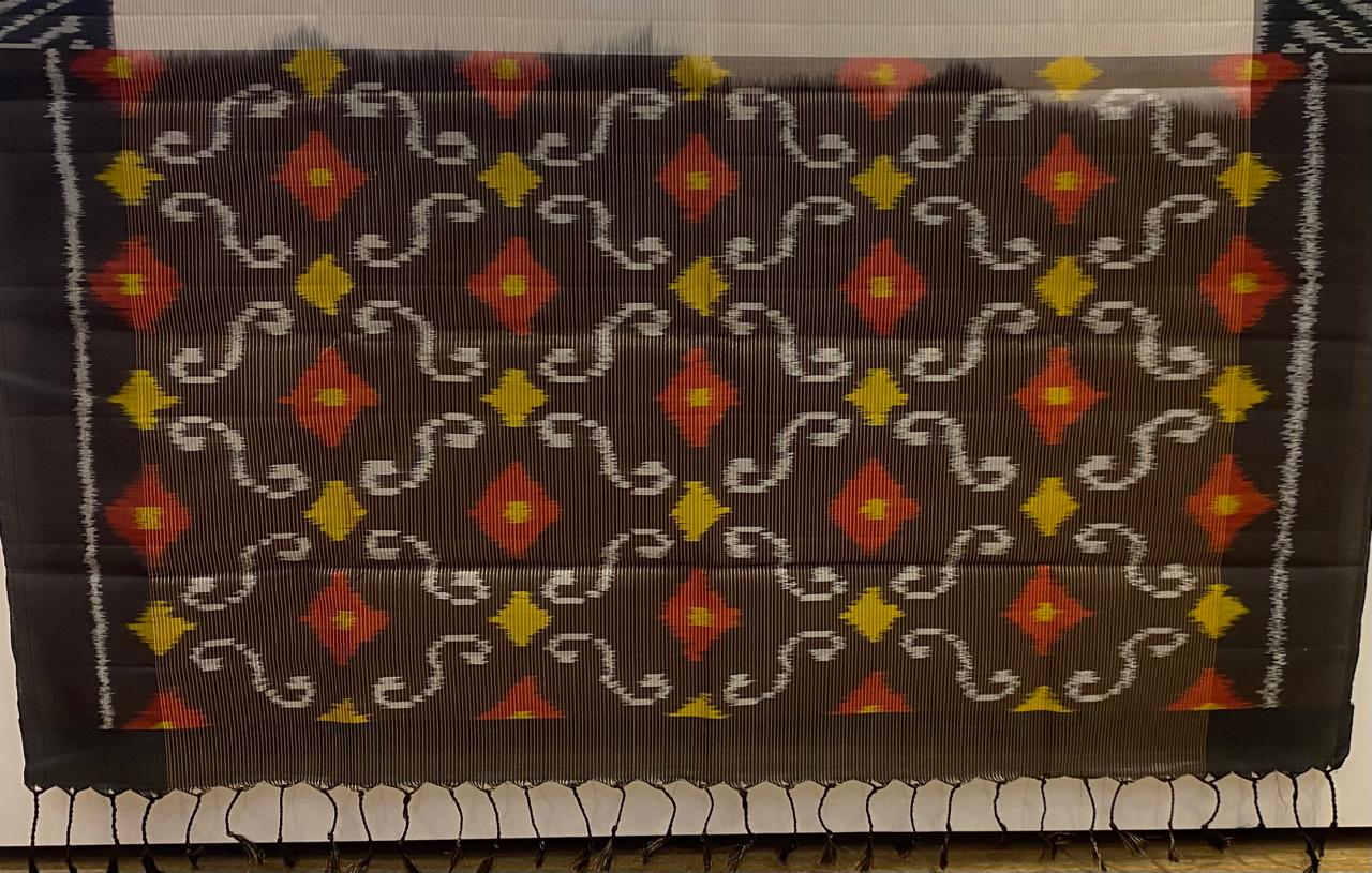 Classic Black and Beige Kanchipuram Silk Saree with Vairaoosi pattern for all over the body