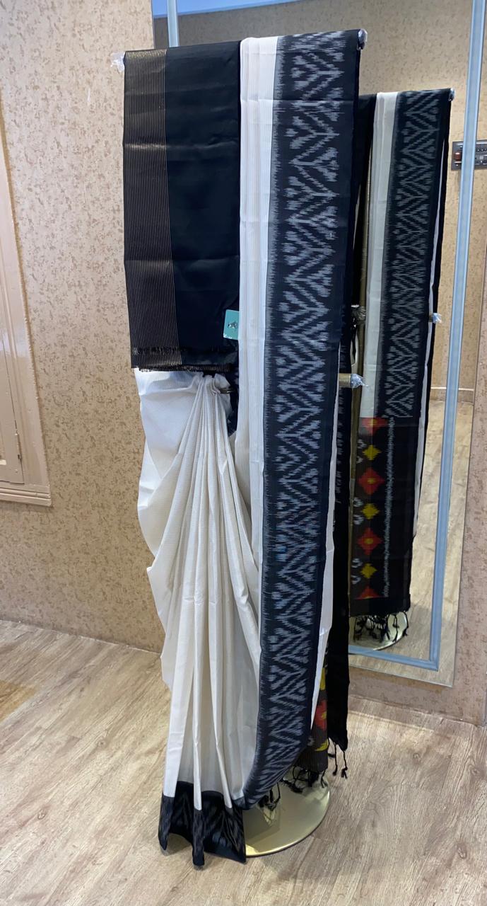 Classic Black and Beige Kanchipuram Silk Saree with Vairaoosi pattern for all over the body